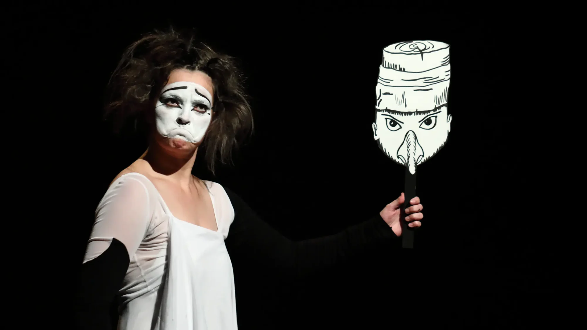 exposition exhibition art contemporain France bretagne performance séné lorient estampe xylographie installation spectacle danse mime théâtre dance theater music musique art transversal scenography scénographie costume contemporary artist artiste