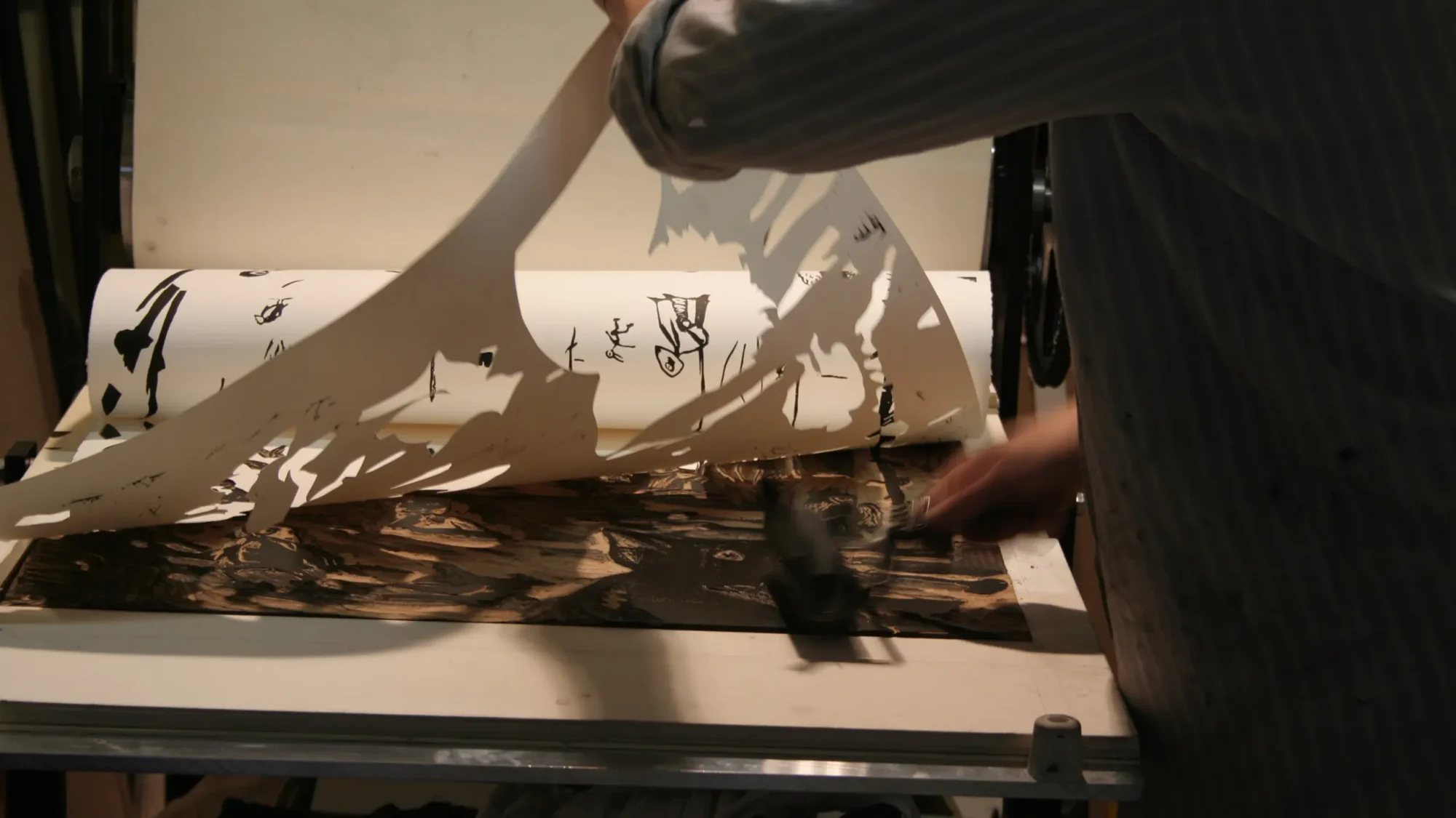 Forêt gravure nature forest sculpture exposition exhibition art contemporain France bretagne lorient estampe xylographie installation contemporary artist artiste making of work in progress